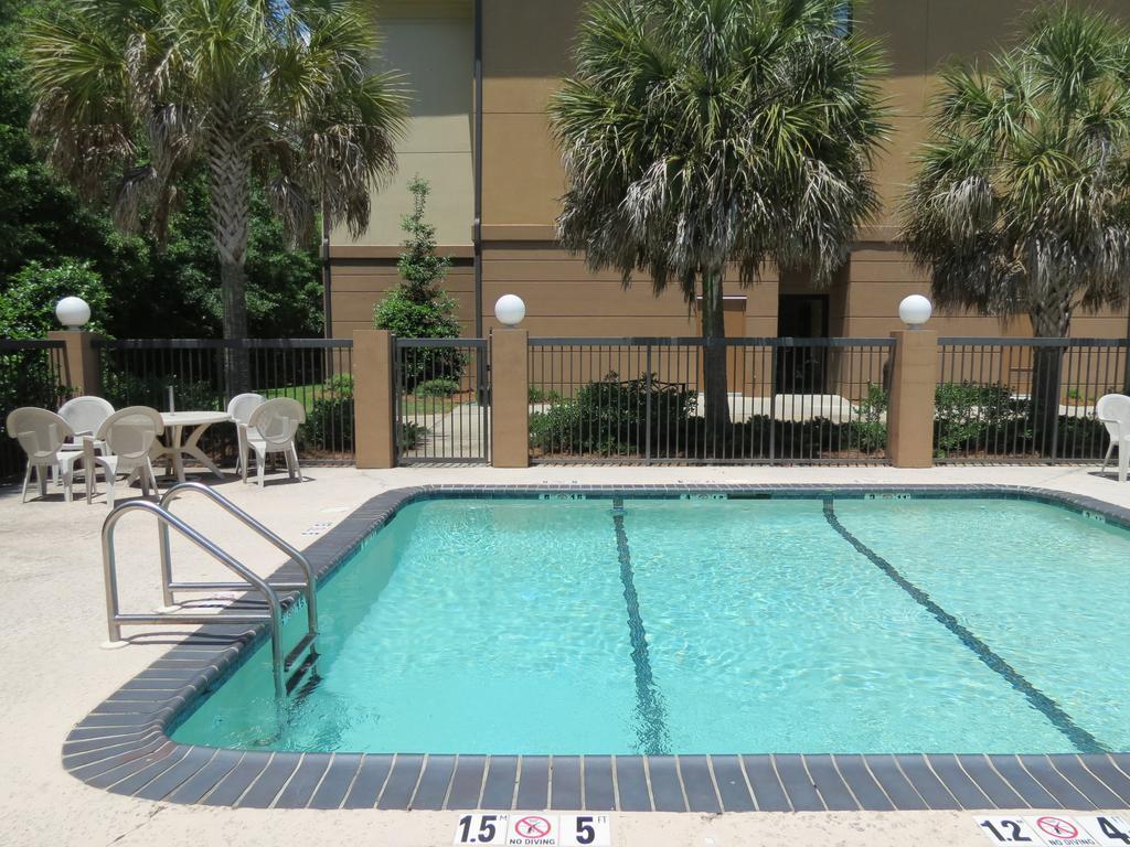Comfort Suites Mobile West Tillmans Corner Экстерьер фото
