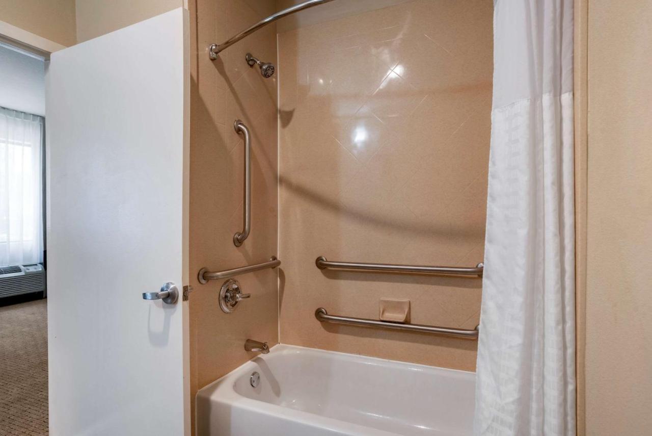 Comfort Suites Mobile West Tillmans Corner Экстерьер фото