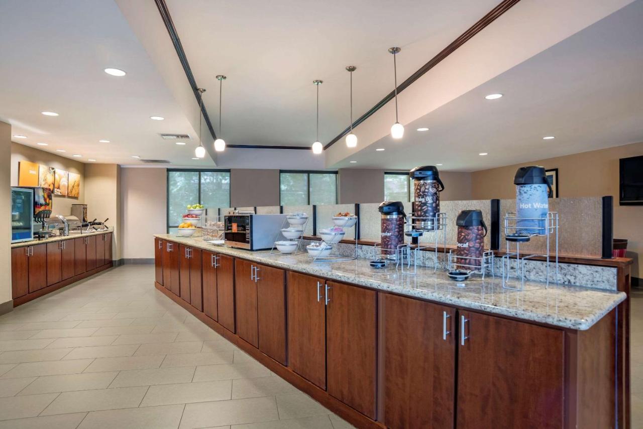 Comfort Suites Mobile West Tillmans Corner Экстерьер фото